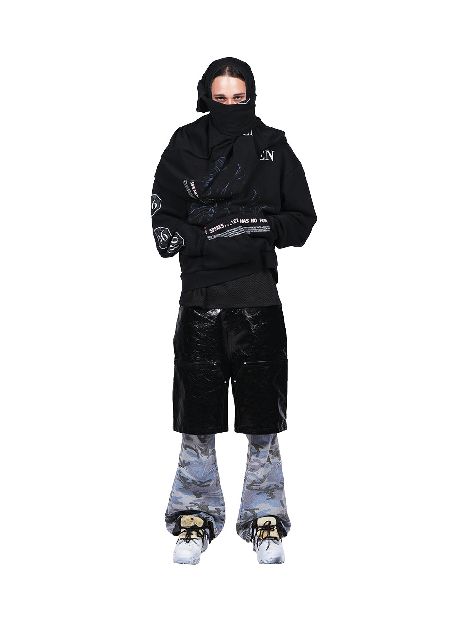 IT SPEAKS HOODIE - BLACK
